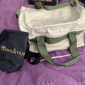 National Geographic bottle bag & tote bag 9”x13”